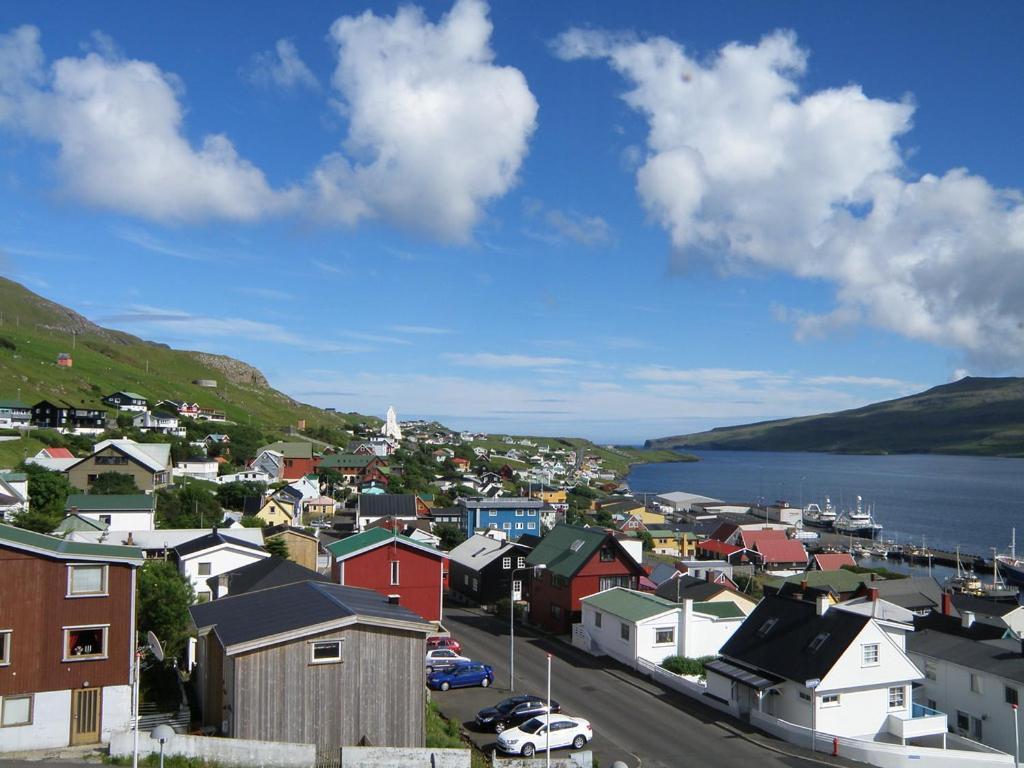 Det Lille Gule Hus Villa Trongisvagur ภายนอก รูปภาพ