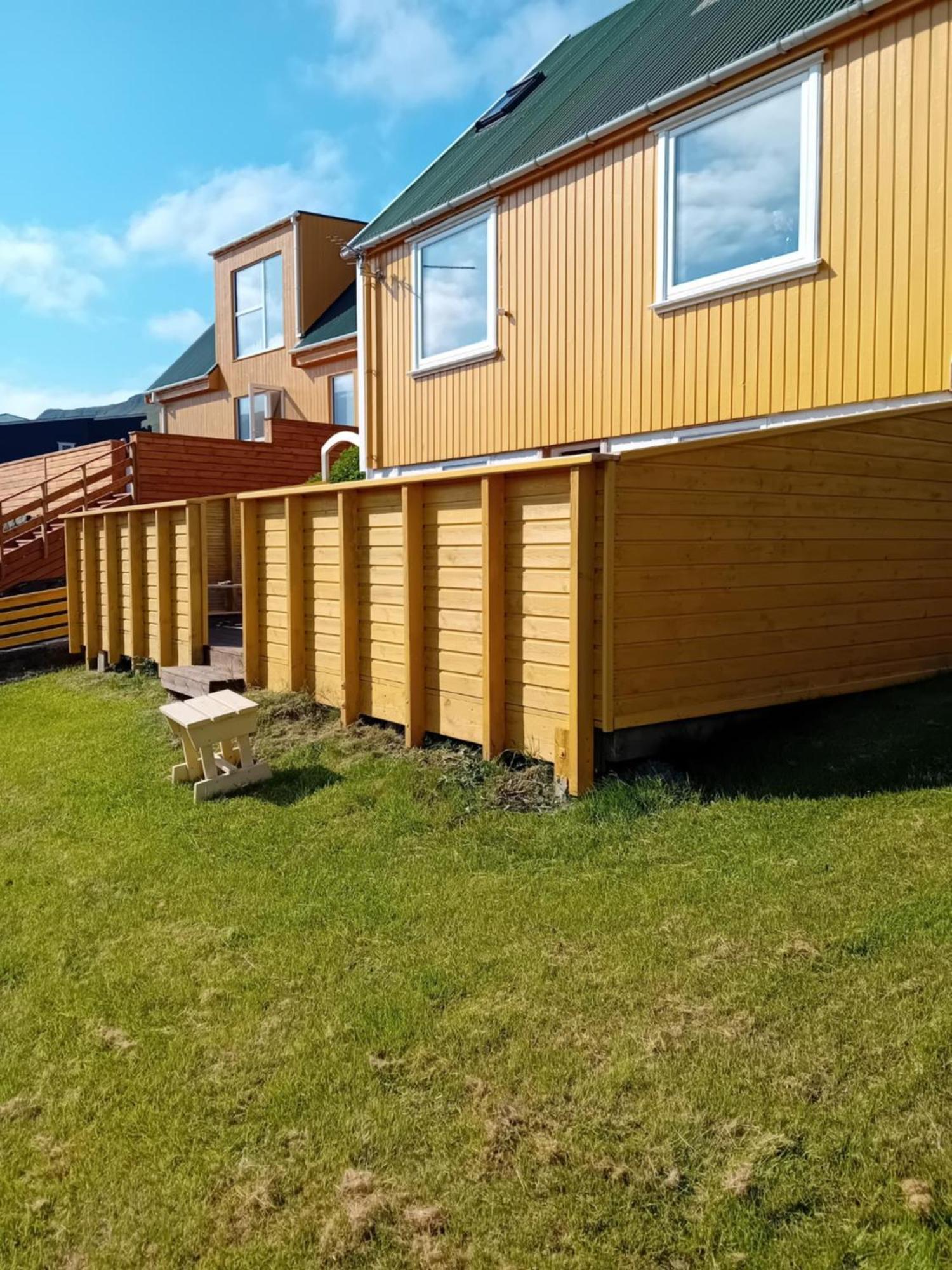 Det Lille Gule Hus Villa Trongisvagur ภายนอก รูปภาพ